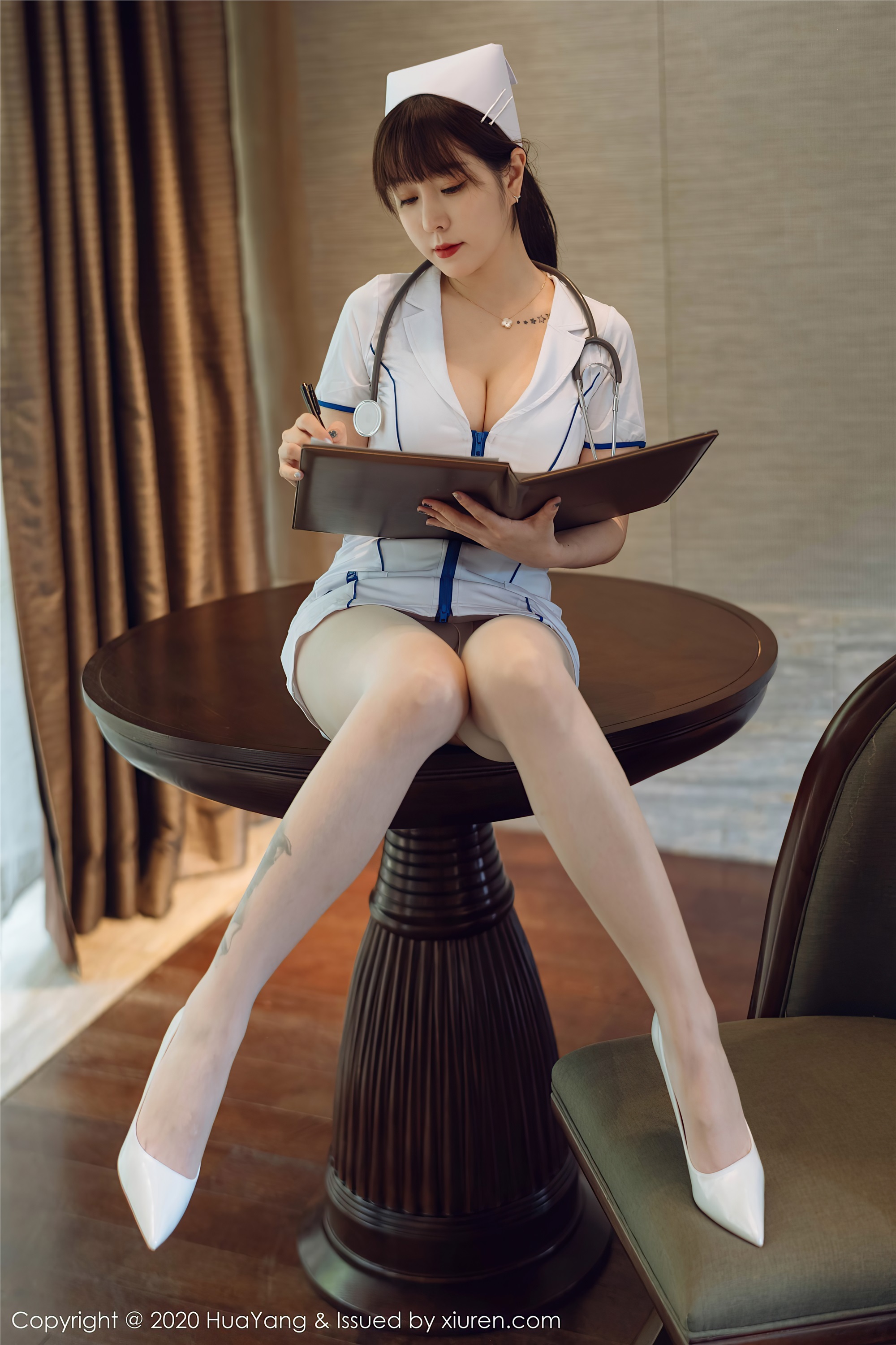 HuaYang花漾 2020.11.27 Vol.330 王雨纯